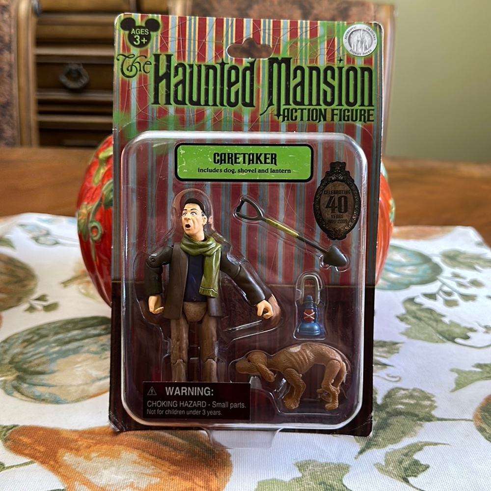 40TH Anniversary Haunted Mansion CARETAKER 👻